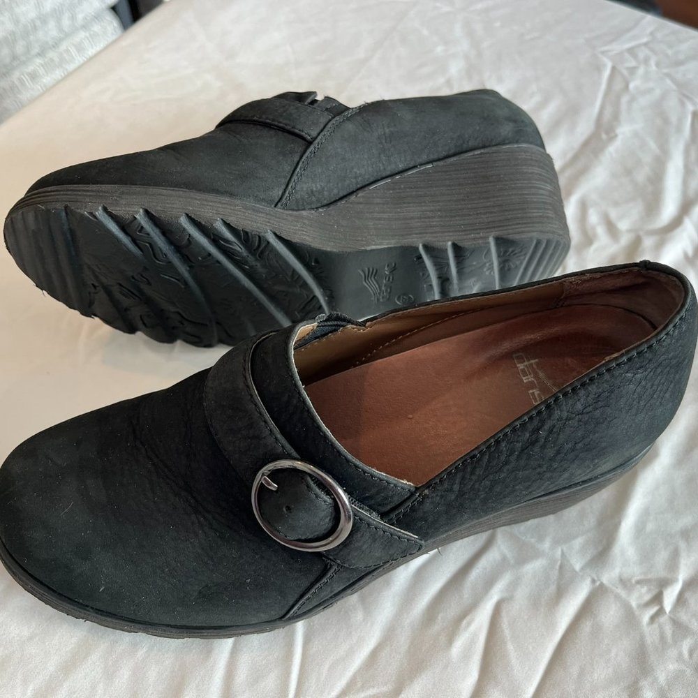 Dansko EU 37 Black Wedge Slip On